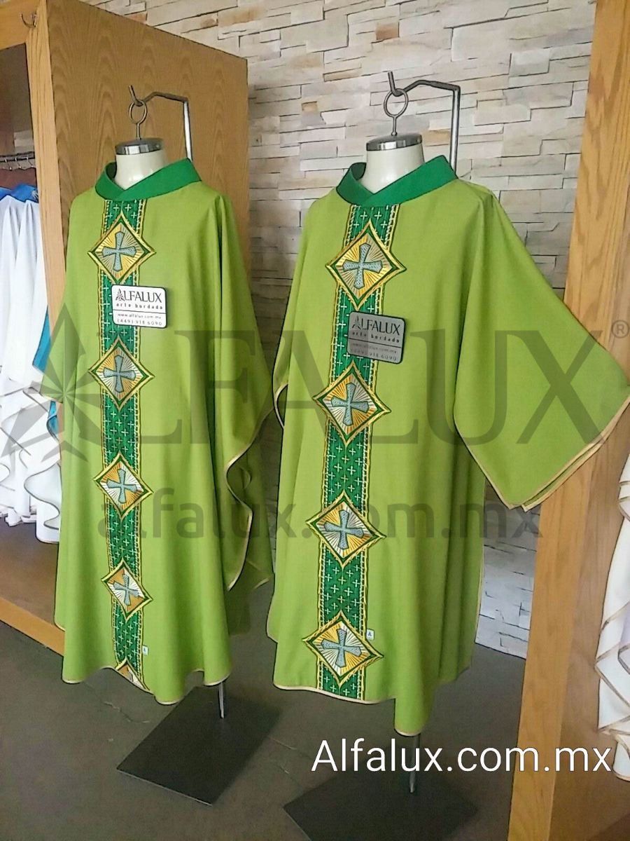 16 MAGNUS SILUETA Verde Manzana Central  Bandera 993